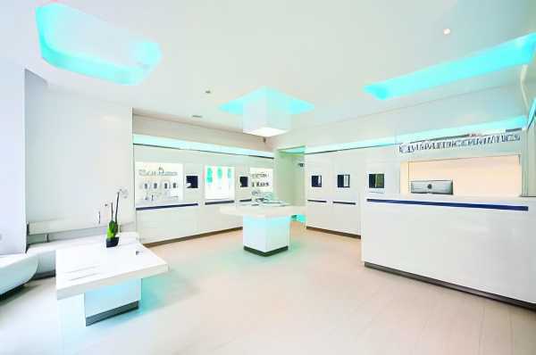 !QMS Medicosmetics interior Flagship copy