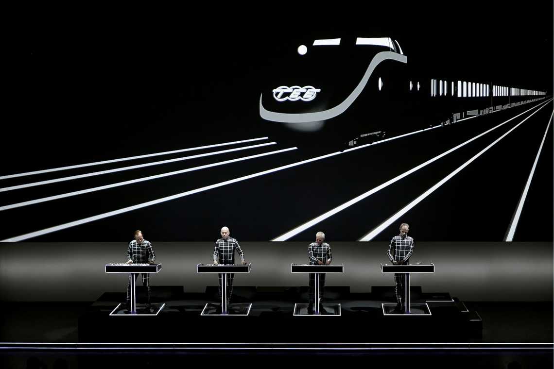 Kraftwerk – 1 2 3 4 5 6 7 8 TOKYO AKASAKA BLITZ