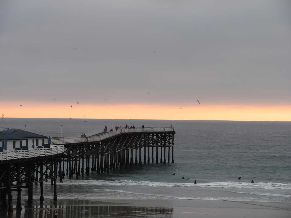 Pier sunset T23